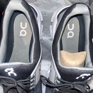 Men’a Size 12 On Cloud Tennis Shoes